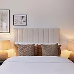 The Harlesden Escape - Spacious 3Bdr Flat With Balcony